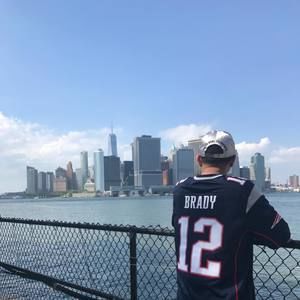 Meet your Posher, Cesar j